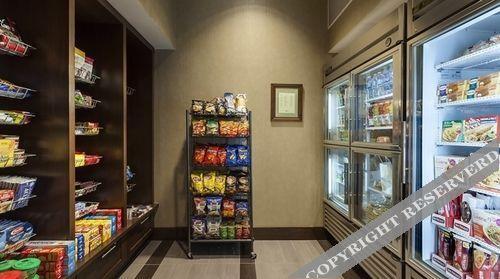 Hilton Garden Inn Стейтсвилл Экстерьер фото
