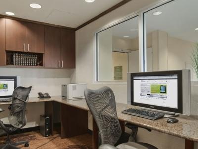 Hilton Garden Inn Стейтсвилл Экстерьер фото